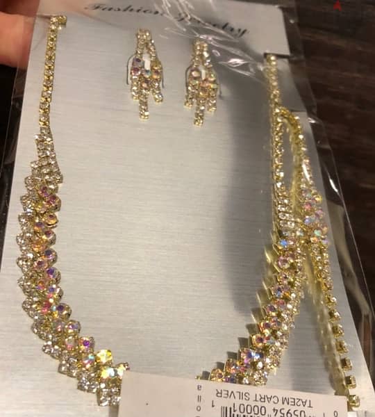 accesories set, necklace, earings , gold color 12