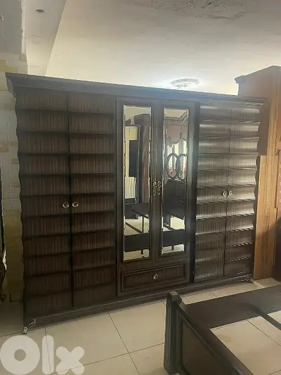 أوضة نوم ملكية شغل برا ماليزي تقيل