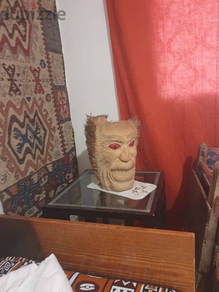 Head statue 4