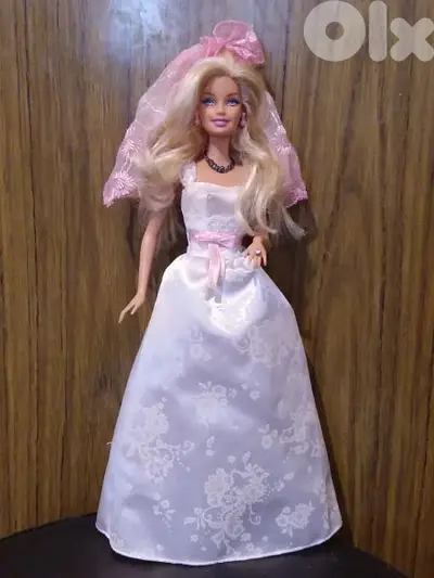 WEDDING BRIDE Barbie Mattel great doll 2010 in bridal dress +shoes=27$