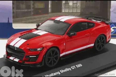 "20 Ford Shelby GT500 diecast car model 1;43.