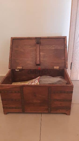 antique box 2