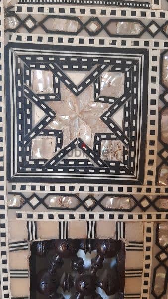 arabesque mirror 2