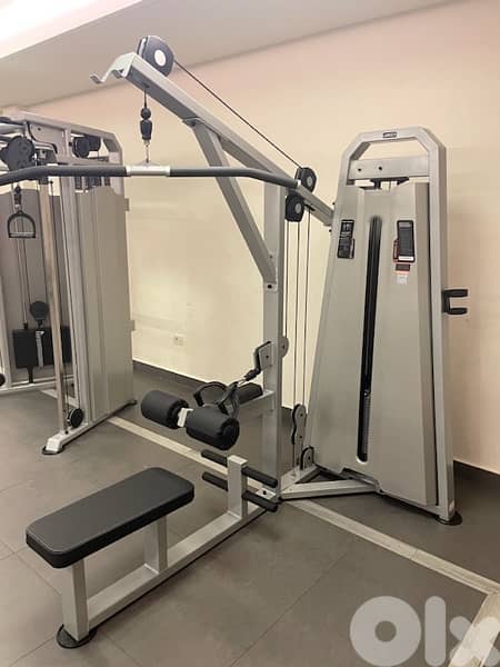 lat pull down machine 0
