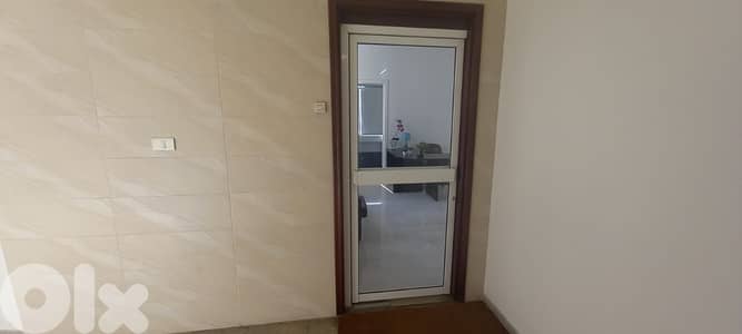 Office Clinic For Sale In Badaro للبيع مكتب عيادة في بدارو