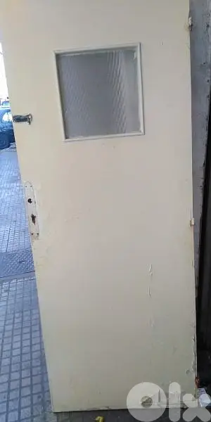 باب خشب. . .