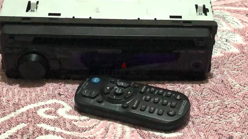 Radio 100 usd 4