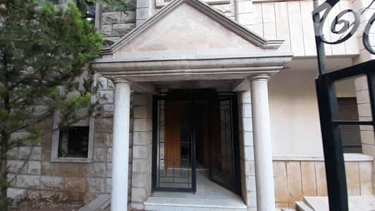 Prime location villa for sale in Bikfaya / Al Mhayidseh