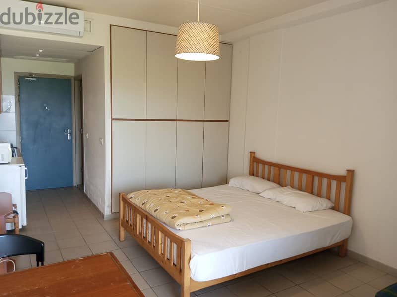 a cozy 42m2 studio siwar center 0
