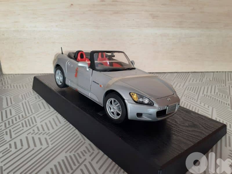 Honda S2000 diecast car model 1;18. 3