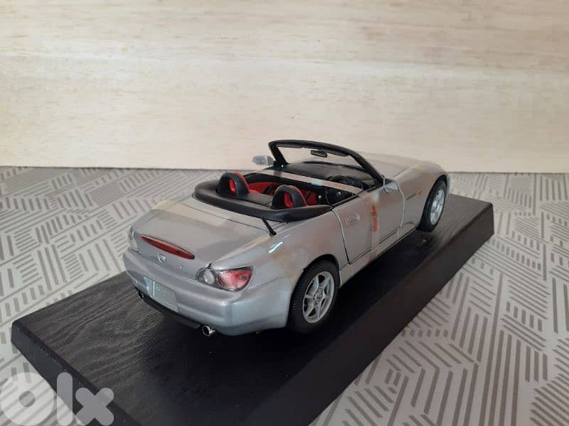 Honda S2000 diecast car model 1;18. 4
