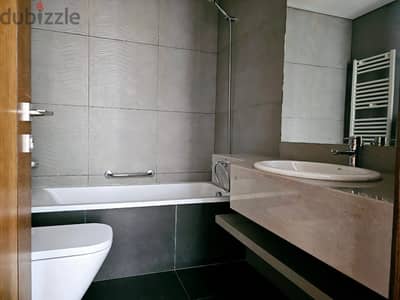 AH-HKL-008 Luxurious apartment in downtown for rent, 247m2, 3583$ cash