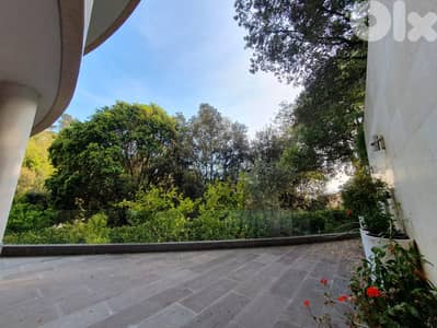 Apartment for sale in Yarzeh شقة مميزة للبيع في اليرزة
