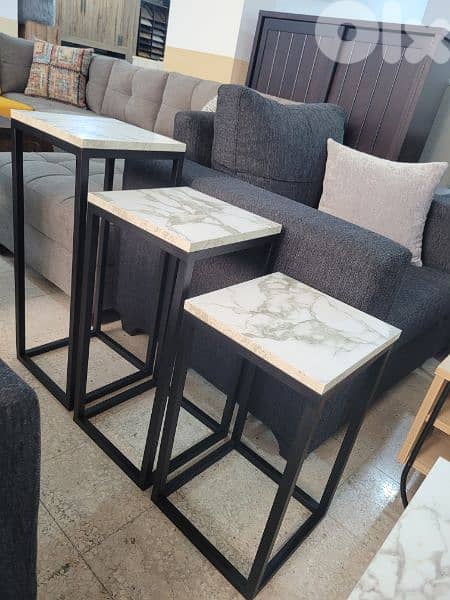 3 sizes Tables 0