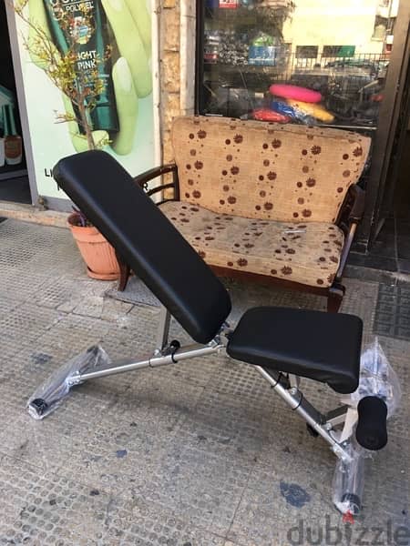 adjustable bench portable new in box heavy duty very good quality 0