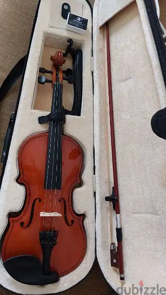 violin size 1/4 like new for age 5 to 7 years violin size 1/4 like new for age 5 to 7 years