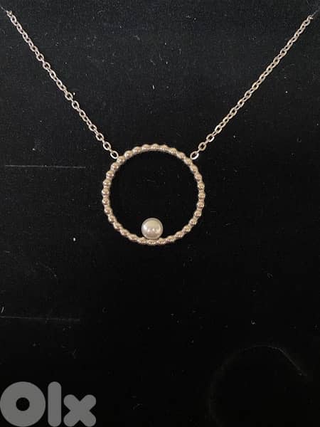 Pearl necklace 1