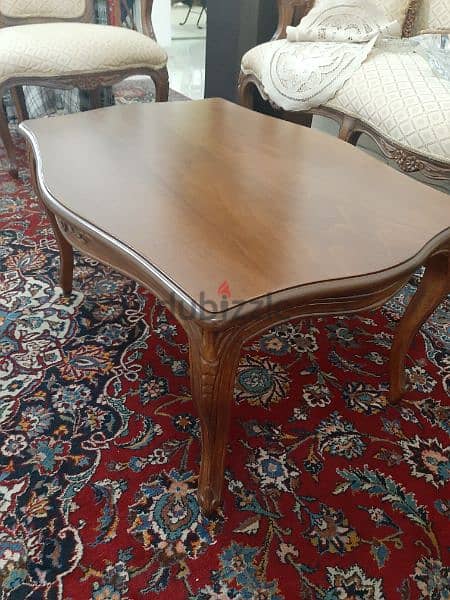 classic sofa set with tables 1