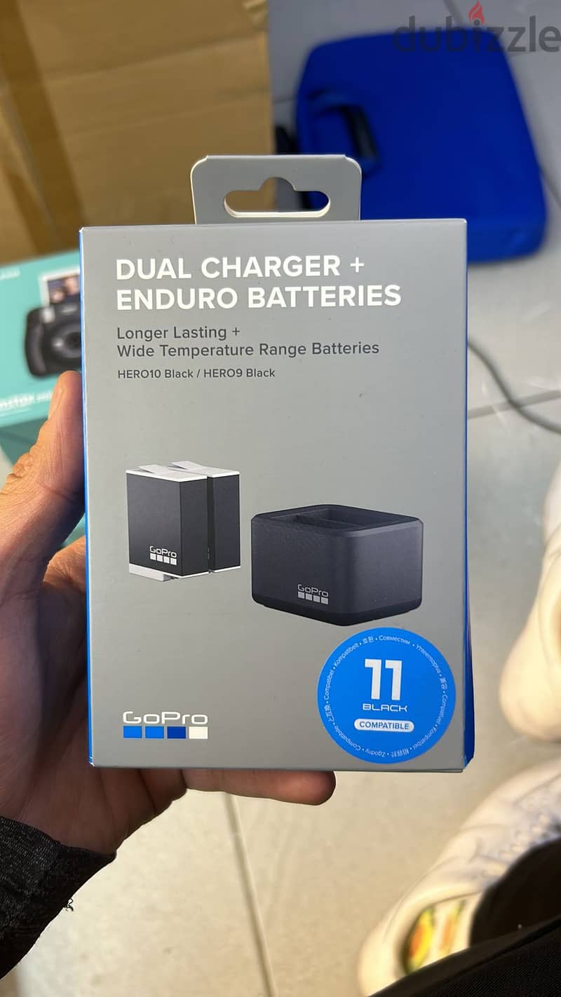 Go pro dual charger + enduro batteries 0