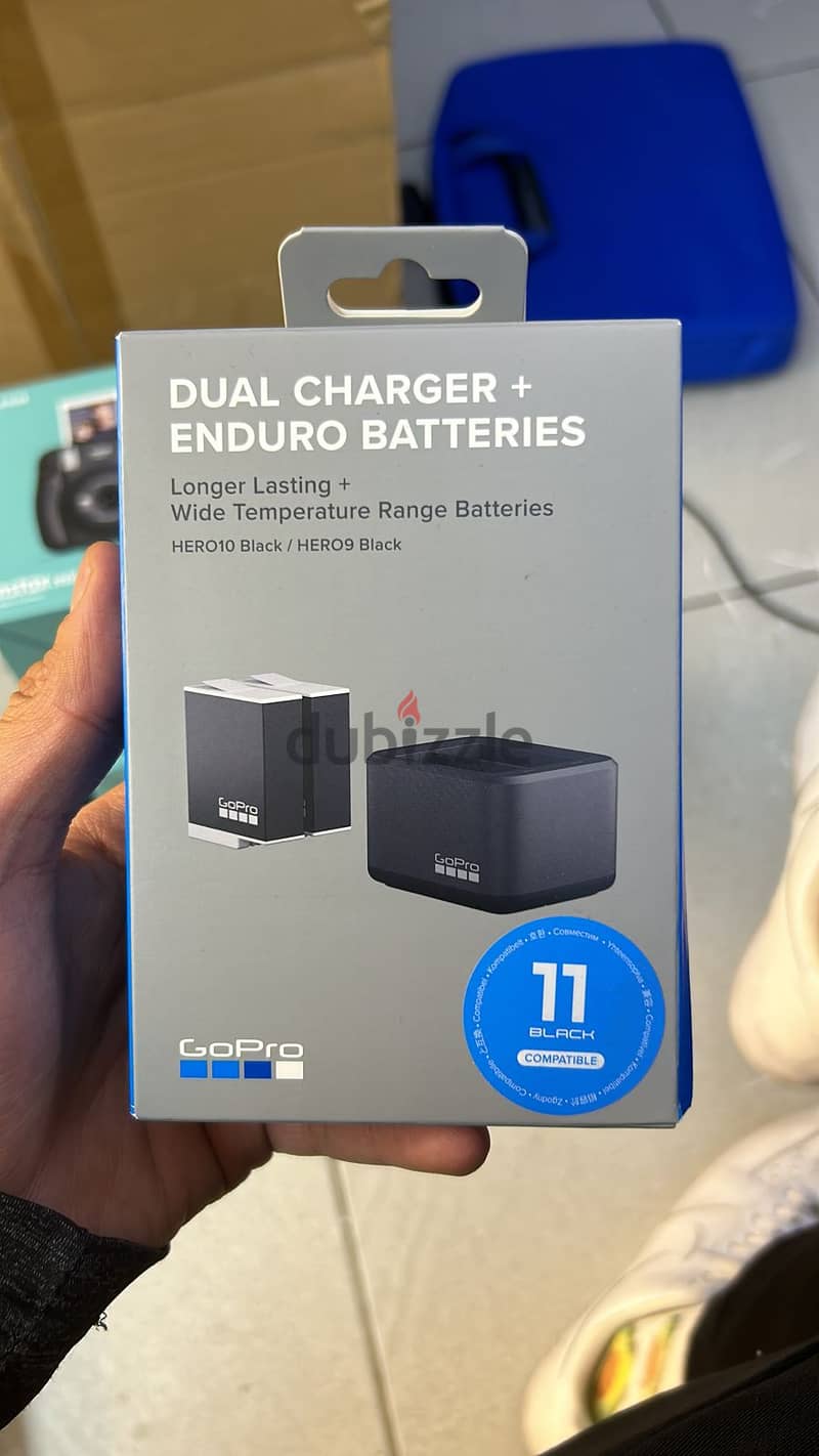 Go pro dual charger + enduro batteries 0