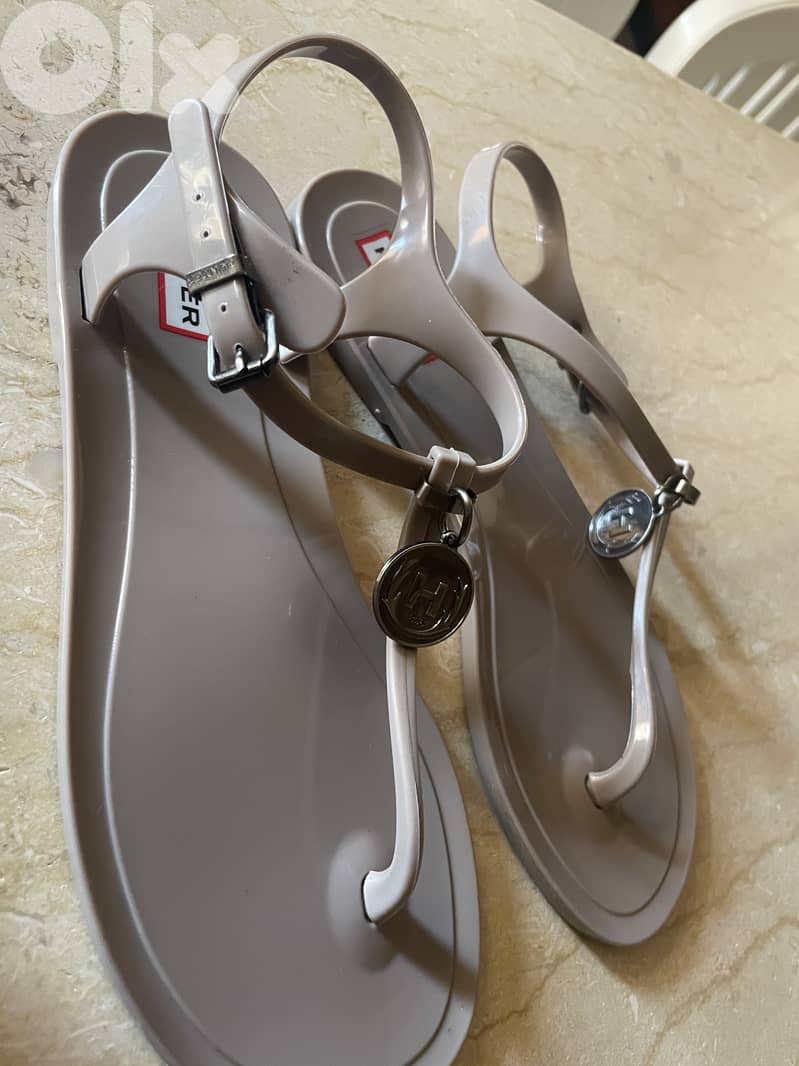 Hunter jelly sandal 1