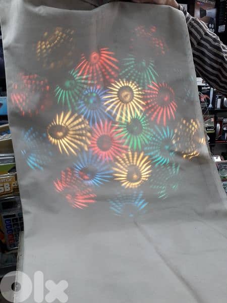 projetor with moving colors light 2
