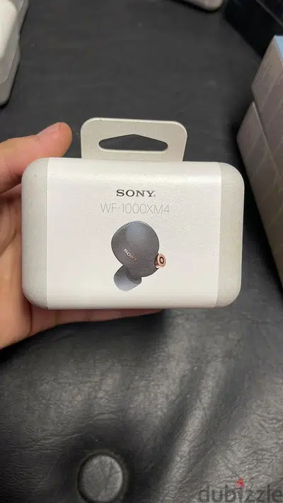 Sony WF-1000XM4 black
