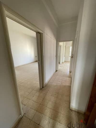 850 Sqm  | Building  of 5 Floors For Sale In Ghadir