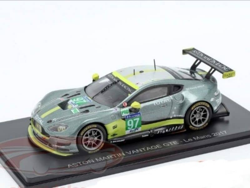 Aston Martin Vantage GTE (24h Lemans 2017) diecast car model 1;43. 0