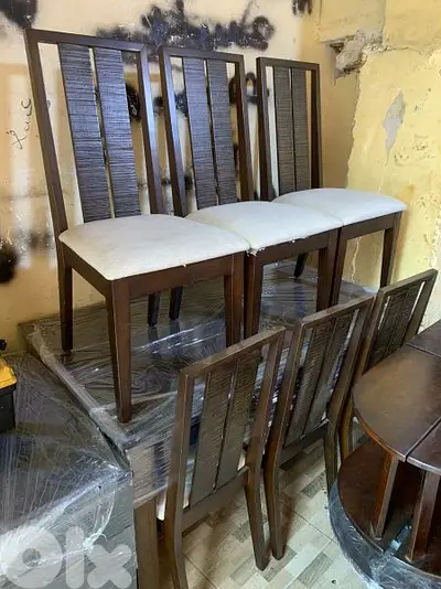 طاولة سفرة مع ست كراسي