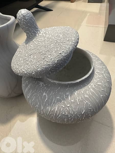 2 vase for decoration (flower or chocolate and other use) 1