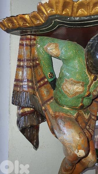 Aplique naîgre  en bois sculpté 4
