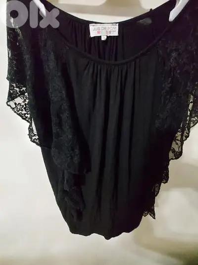 للبيع بلوزه نسائيه دنتيل
