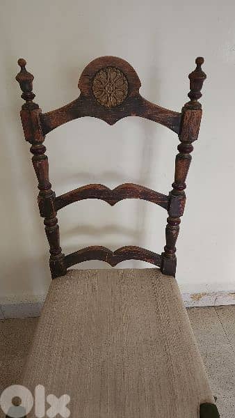 English style chairs 0