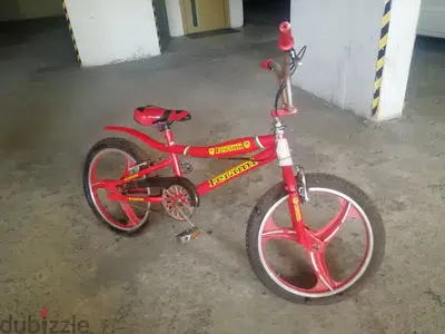 mount bicycle