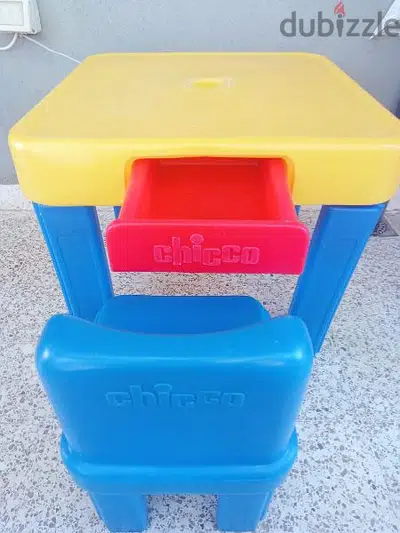 chicco table and chair