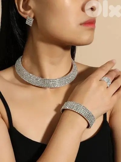 5 crystal rows set 4pcs high quality necklace bracelet ring earrings 5 crystal rows set 4pcs high quality necklace bracelet ring earrings