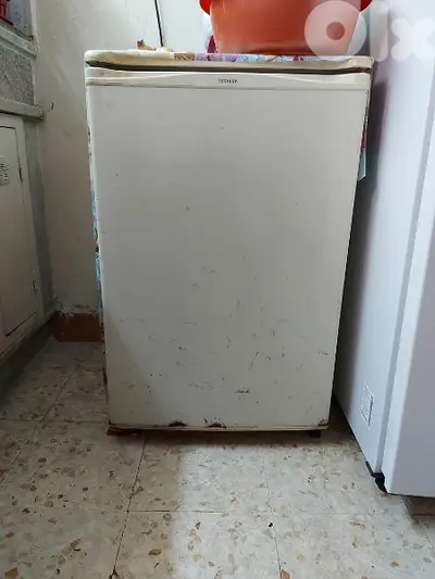 براد توشيبا صغير  بحالة جيدة جدا