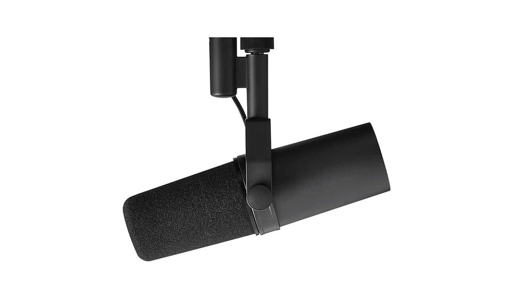 Shure SM7B Dynamic Vocal Mic 3