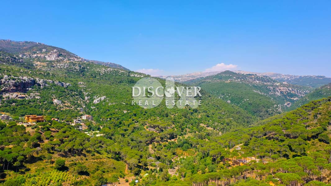 32,000sqm  in Der el Haref  - Arsoun |  Land for sale 1