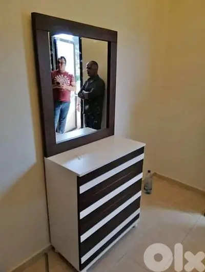 شفنيرة مع مراية جديدة من المعمل (193).