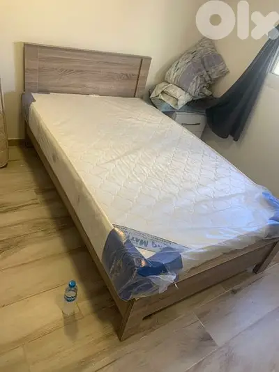 تخت 120 سم مع فرشة