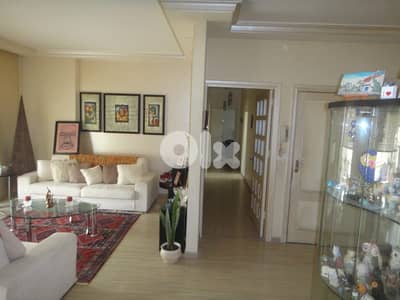 SPACIOUS APARTMENT IN RAS EL NABEH PRIME (200Sq) 3 BEDROOMS , (BT-640)