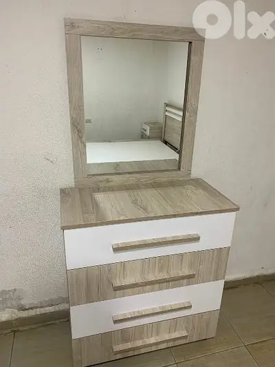 شفنيرة مع مرايا 80 سم