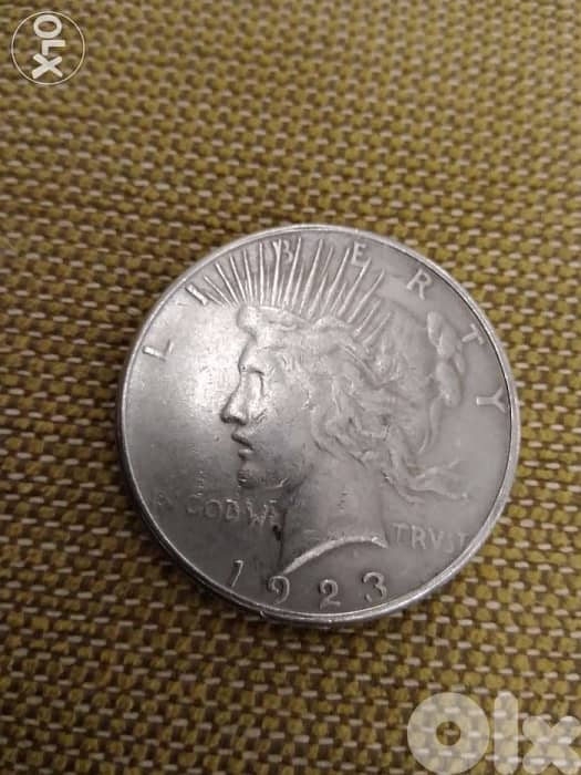 USA One Silver Dollar Coin Peace Dollar year 1925 weight 26.6grams 0