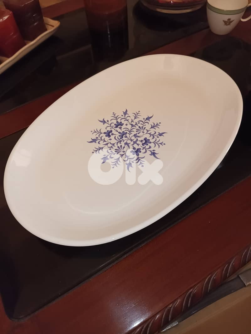 Vintage 1960 Sovirel Pyrex oval plate 1