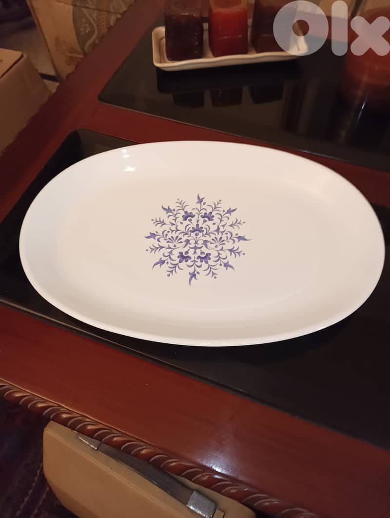 Vintage 1960 Sovirel Pyrex oval plate 2