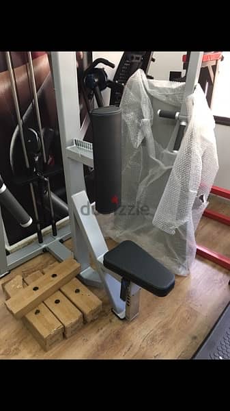 seated pec /rear delt new ajnabi best quality 4