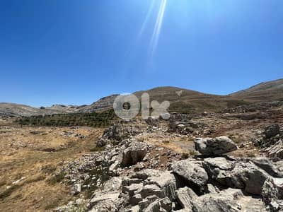 853 m2 land + open mountain view for sale in Laqlouq-رض للبيع في لقلوق