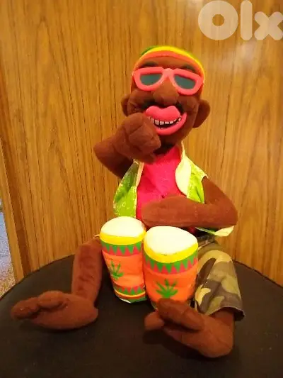 AFRIKAN SINGING & MOVING on DRAMS MAN Working As new mechanism Toy=22$